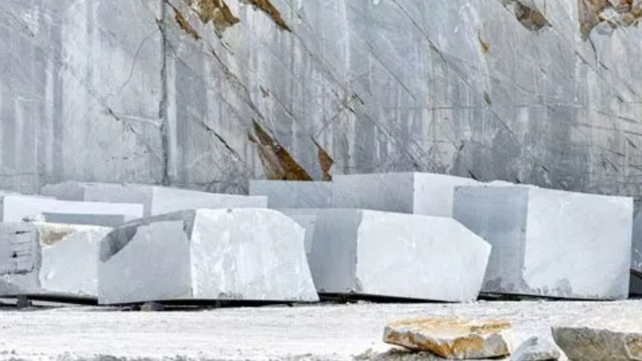 Mármore e Pedra de Impacto: Como Utilizar com Sofisticação e Segurança